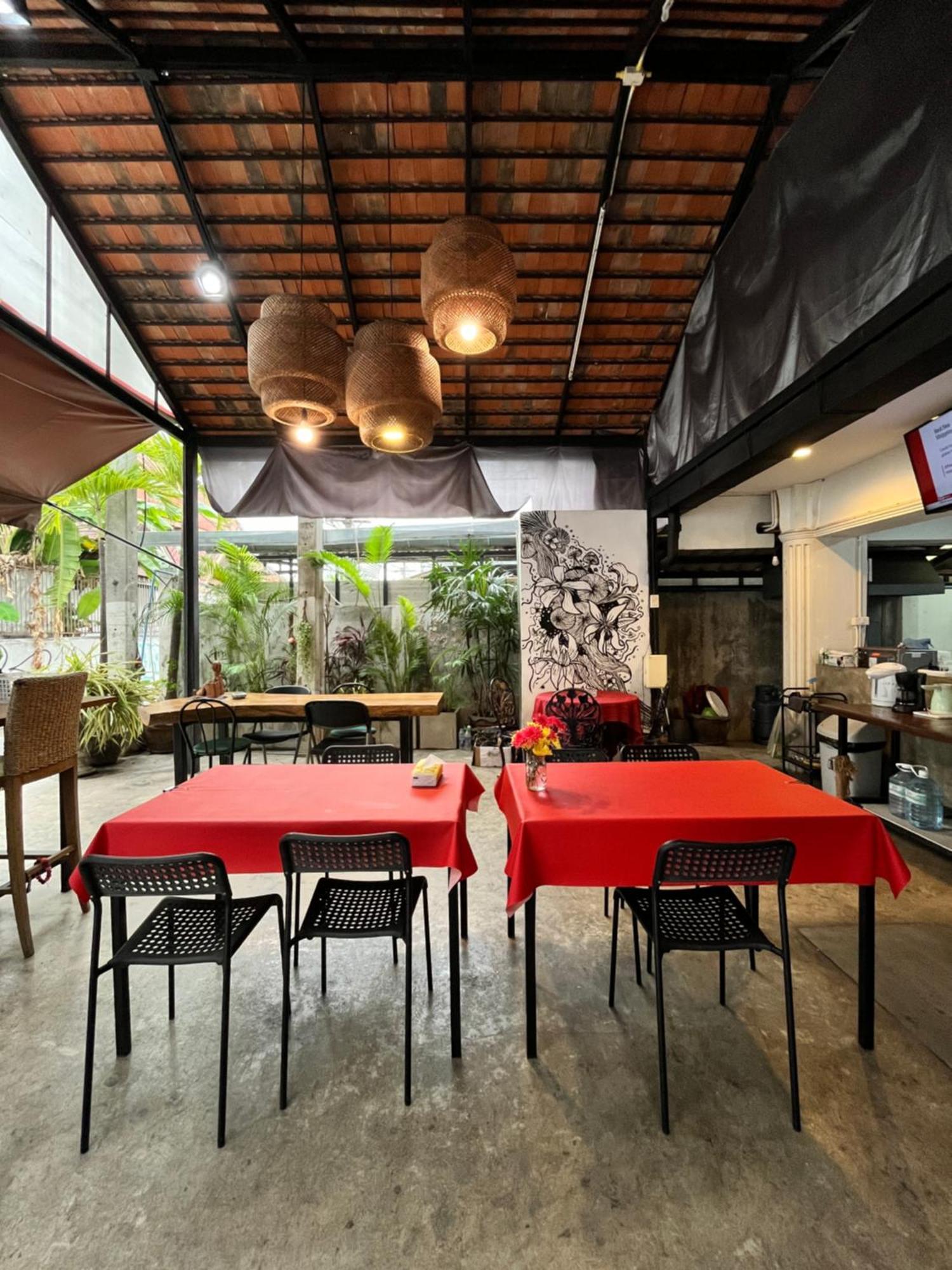 Rcn Court & Inn Chiang Mai Ngoại thất bức ảnh