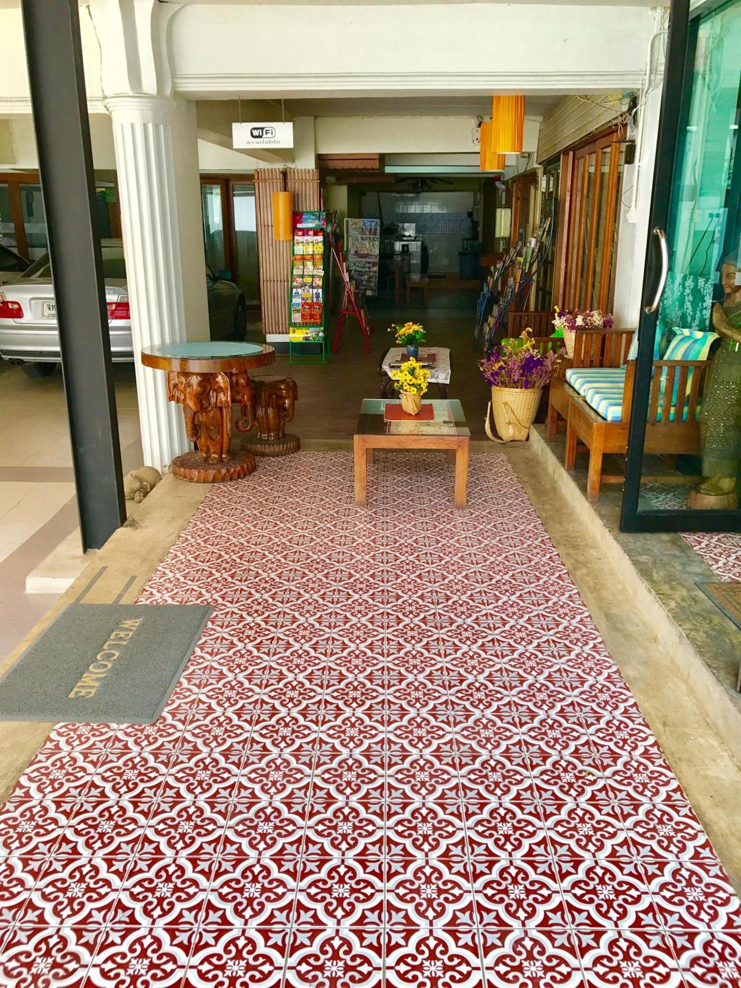 Rcn Court & Inn Chiang Mai Ngoại thất bức ảnh