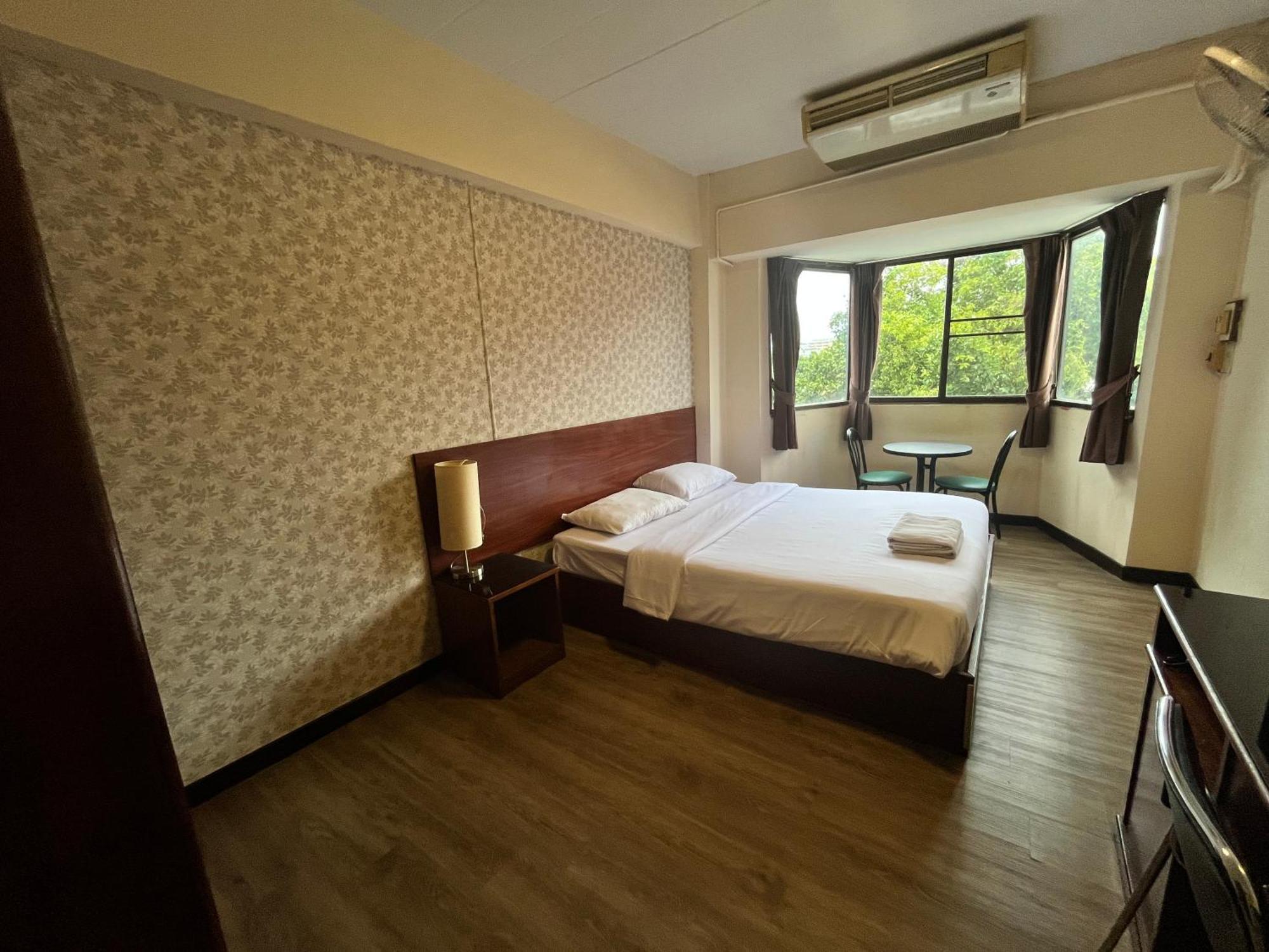 Rcn Court & Inn Chiang Mai Ngoại thất bức ảnh