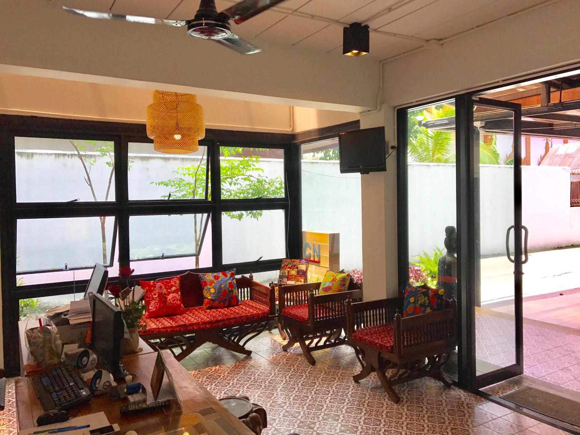 Rcn Court & Inn Chiang Mai Ngoại thất bức ảnh